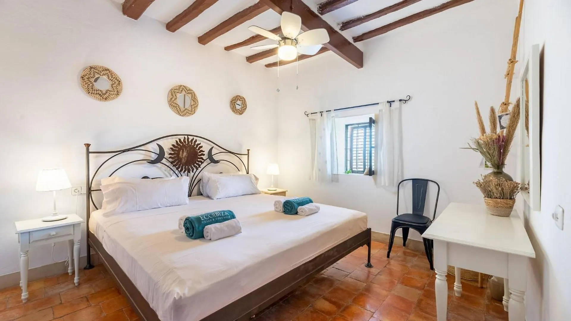 Torre Bes Villa San Antonio